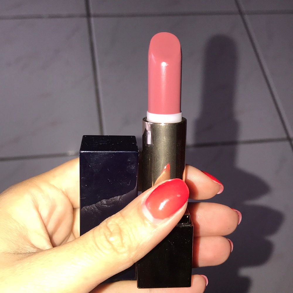 ESTÉE LAUDER IRRESISTIBLE SCULPTING LIPSTICK